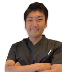 柔道整復師・鍼灸師 新谷 泰啓 先生